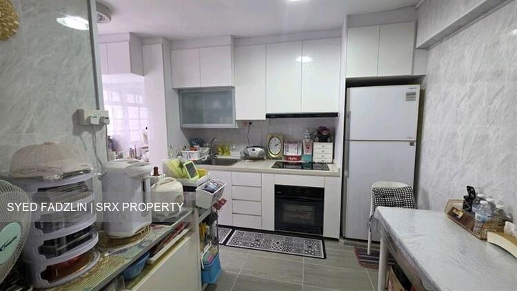 Blk 337 Jurong East Avenue 1 (Jurong East), HDB Executive #559129091